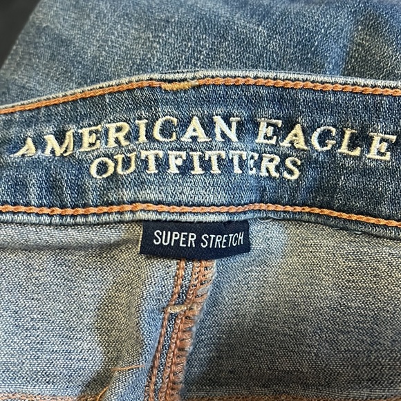 3/$20 American Eagle Super Stretch Distressed Patch Jegging Size 6 SHORT - Picture 4 of 5